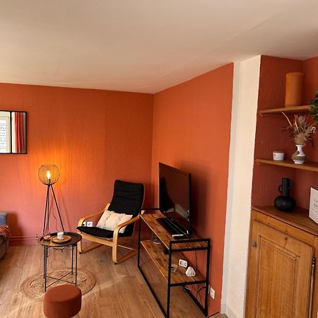 Un Cocon Au Coeur De La Champagne Avec Parking Apartment Epernay Luaran gambar