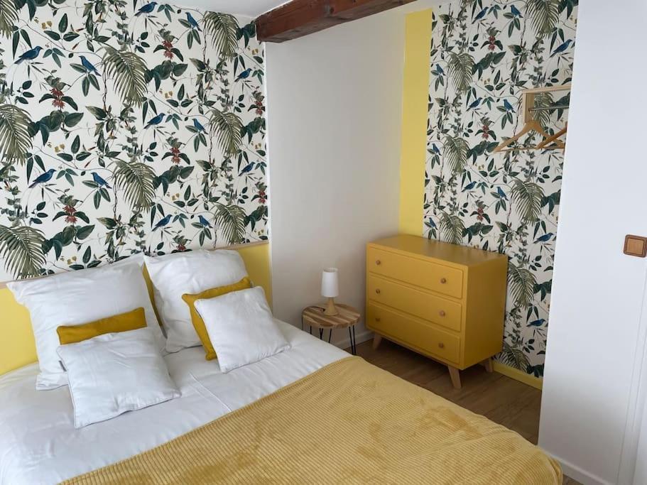 Un Cocon Au Coeur De La Champagne Avec Parking Apartment Epernay Luaran gambar
