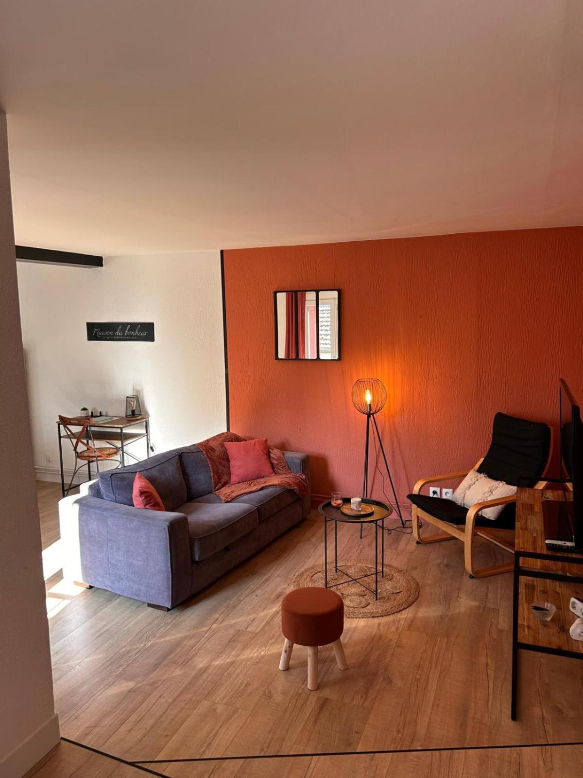 Un Cocon Au Coeur De La Champagne Avec Parking Apartment Epernay Luaran gambar