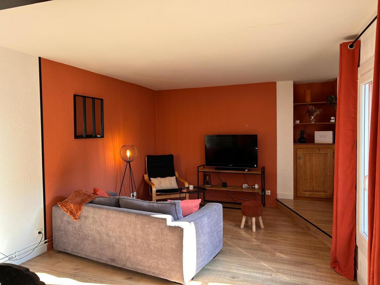 Un Cocon Au Coeur De La Champagne Avec Parking Apartment Epernay Luaran gambar